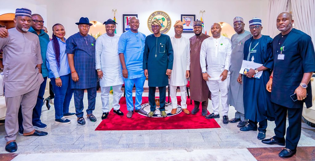 GOV. SANWO-OLU RECEIVES NATIONAL ASSEMBLY’S JOINT COMMITTEE ON WORKS, AT LAGOS HOUSE, MARINA